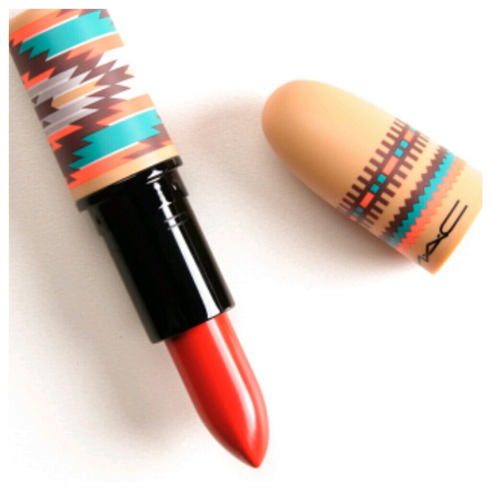 MAC VIBE TRIBE Painted Sunset Lipstick